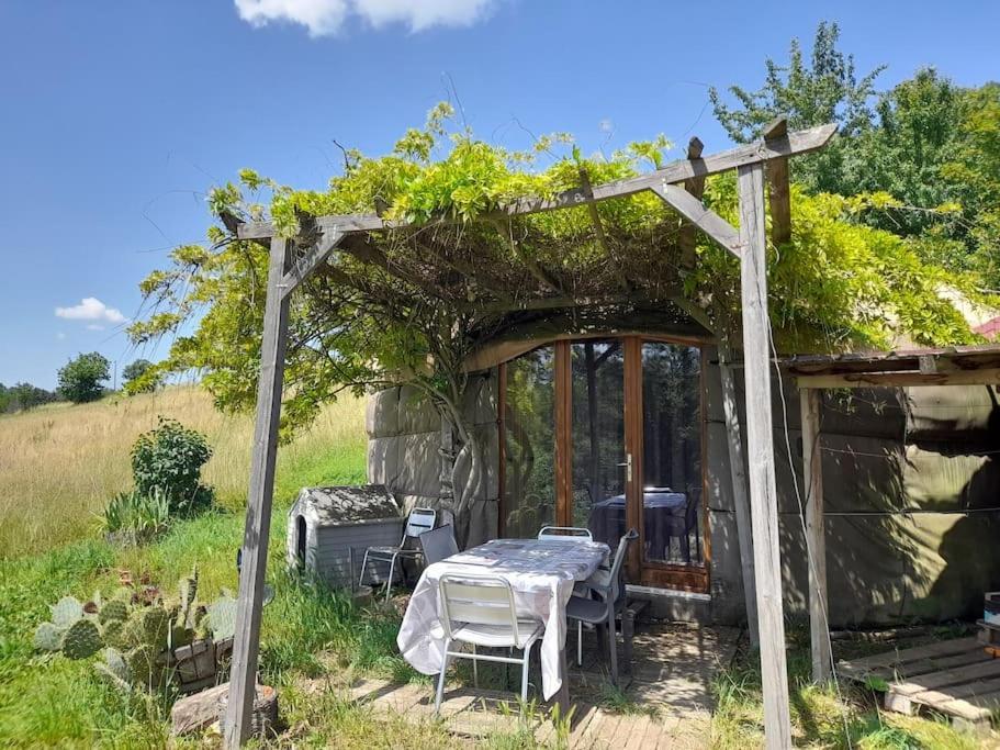 Carmaux Charmante Yourte Contemporaine מראה חיצוני תמונה